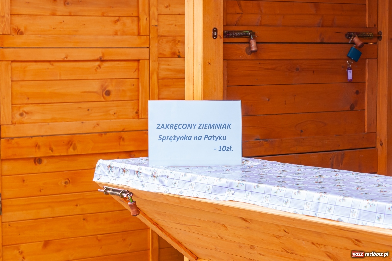 Zdjęcie w galerii na portalu naszraciborz.pl: Smakołyki i rękodzieło na raciborskim jarmarku na zakończenie lata [FOTO i WIDEO] wiadomości z regionu