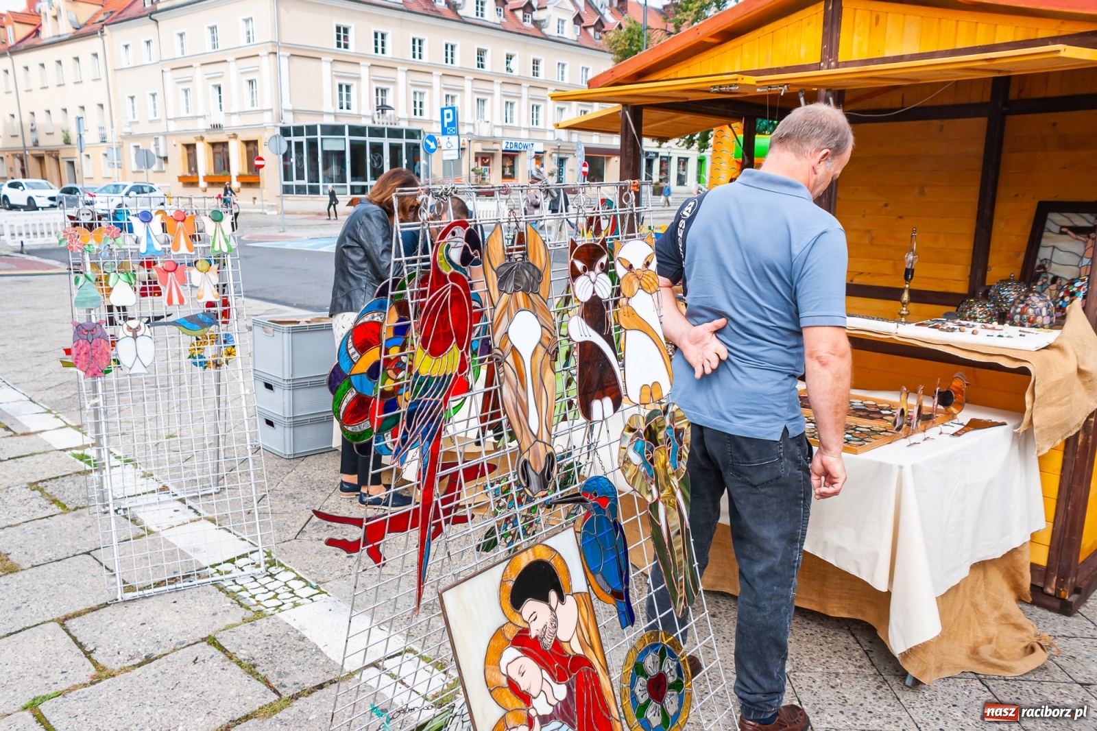 Zdjęcie w galerii na portalu naszraciborz.pl: Smakołyki i rękodzieło na raciborskim jarmarku na zakończenie lata [FOTO i WIDEO] wiadomości z regionu