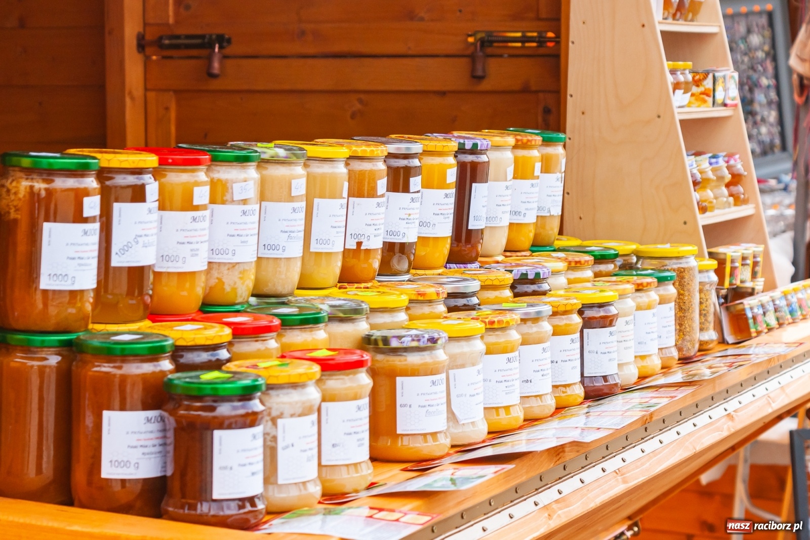 Zdjęcie w galerii na portalu naszraciborz.pl: Smakołyki i rękodzieło na raciborskim jarmarku na zakończenie lata [FOTO i WIDEO] wiadomości z regionu