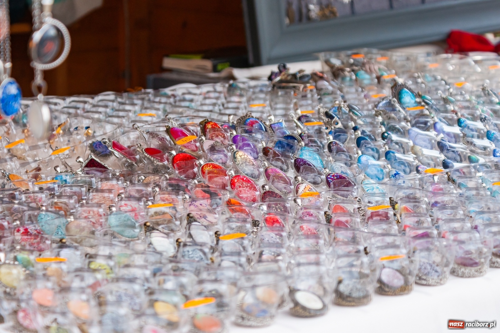 Zdjęcie w galerii na portalu naszraciborz.pl: Smakołyki i rękodzieło na raciborskim jarmarku na zakończenie lata [FOTO i WIDEO] wiadomości z regionu