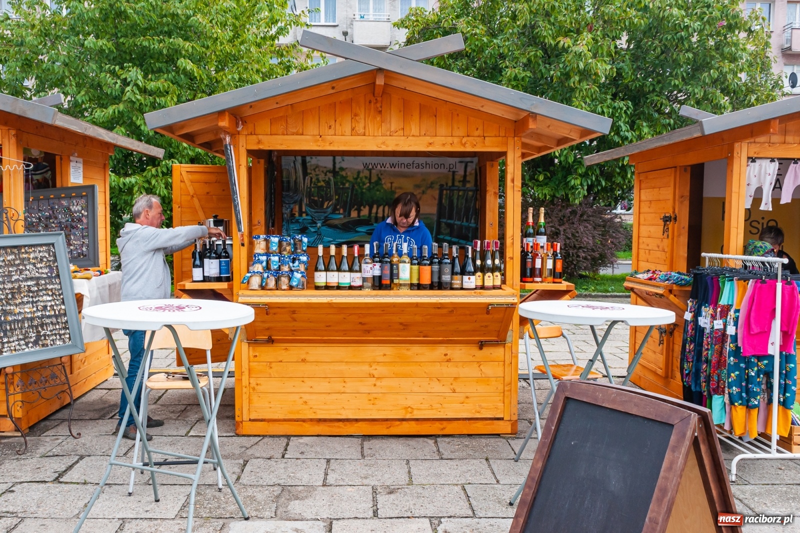 Zdjęcie w galerii na portalu naszraciborz.pl: Smakołyki i rękodzieło na raciborskim jarmarku na zakończenie lata [FOTO i WIDEO] wiadomości z regionu