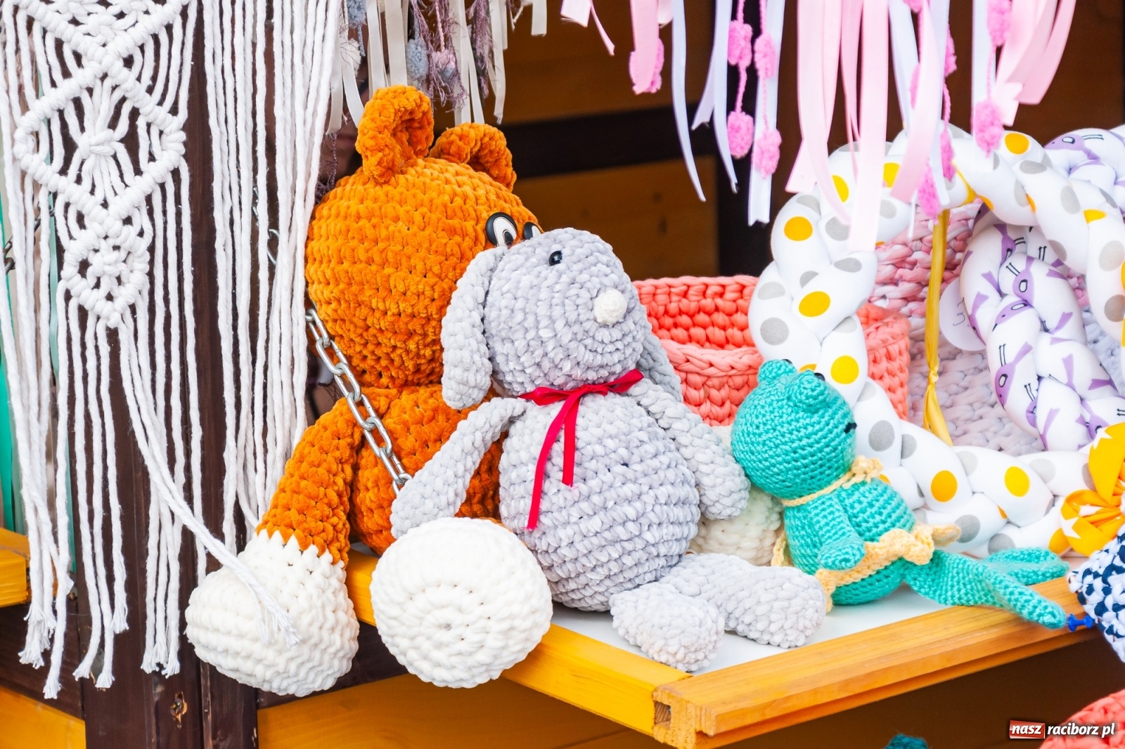 Zdjęcie w galerii na portalu naszraciborz.pl: Smakołyki i rękodzieło na raciborskim jarmarku na zakończenie lata [FOTO i WIDEO] wiadomości z regionu