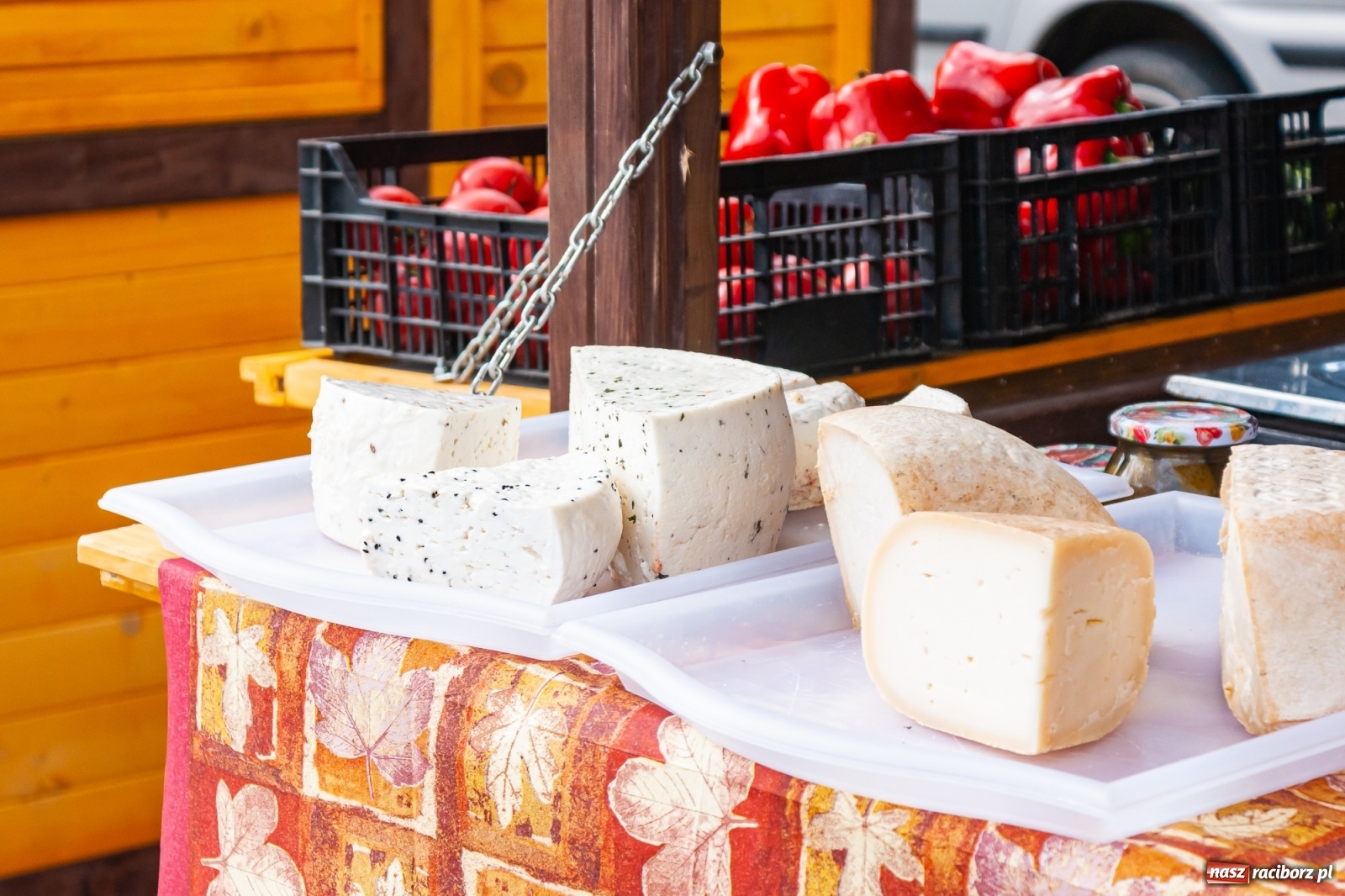 Zdjęcie w galerii na portalu naszraciborz.pl: Smakołyki i rękodzieło na raciborskim jarmarku na zakończenie lata [FOTO i WIDEO] wiadomości z regionu