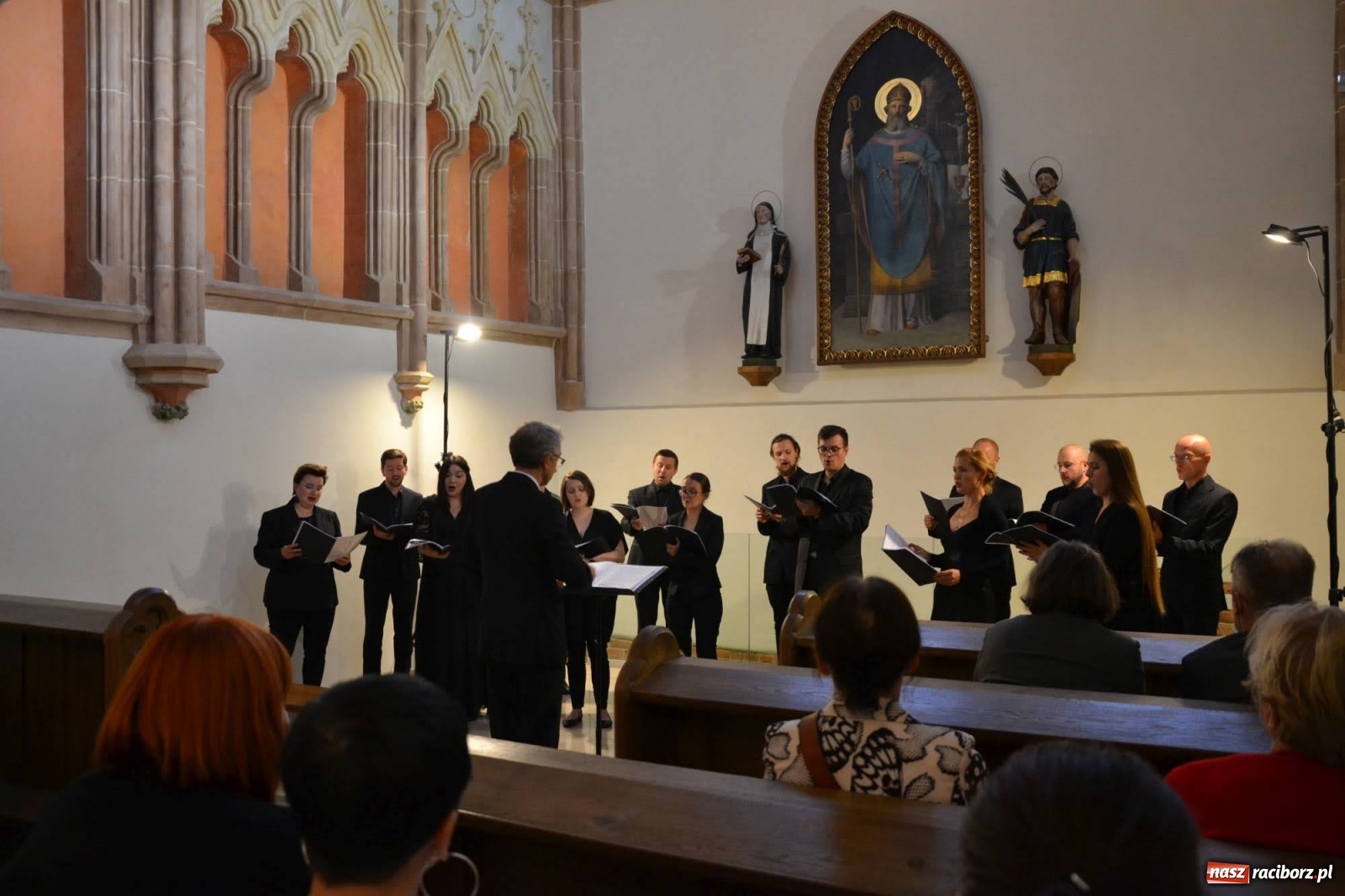 Zdjęcie w galerii na portalu naszraciborz.pl: Victoria: Requiem - Capella Cracoviensis wystąpiła w dawnej siedzibie Piastów wiadomości z regionu