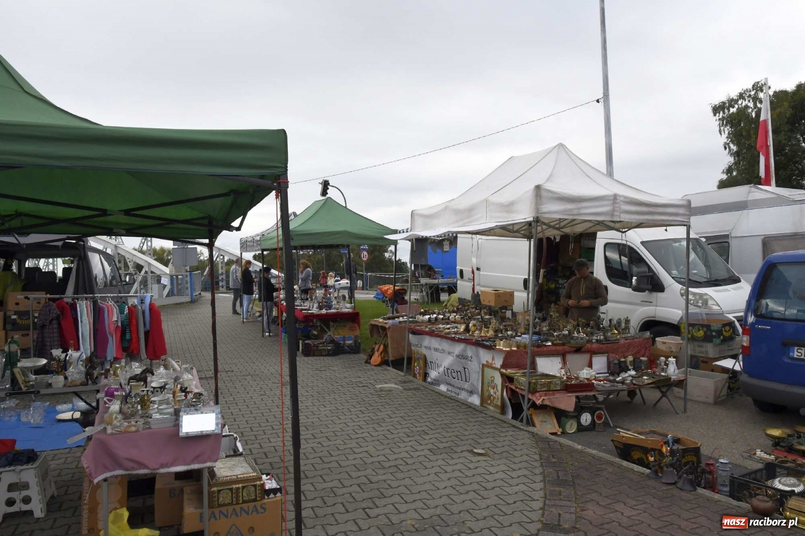 Zdjęcie w galerii na portalu naszraciborz.pl: W Raciborzu klapa, w Chałupkach wolne miejsca wiadomości z regionu