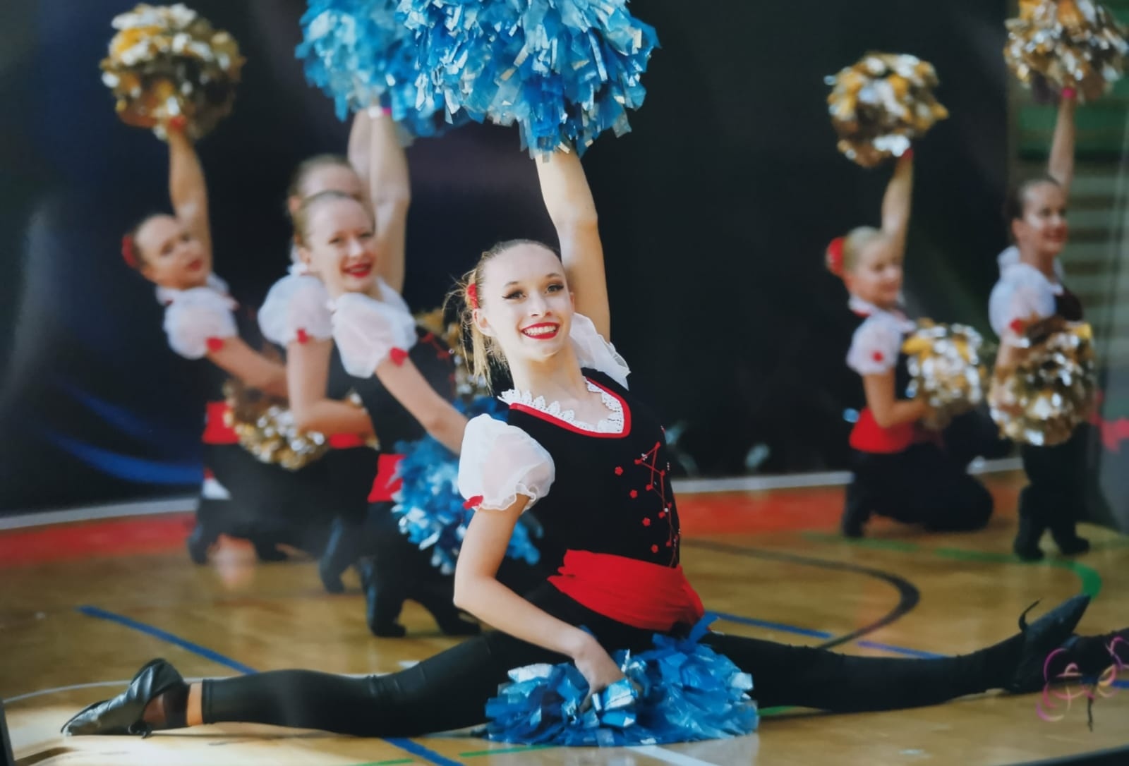 Zdjęcie w galerii na portalu naszraciborz.pl: Mażoretki Zary trzydzieści razy stanęły na podium wiadomości z regionu