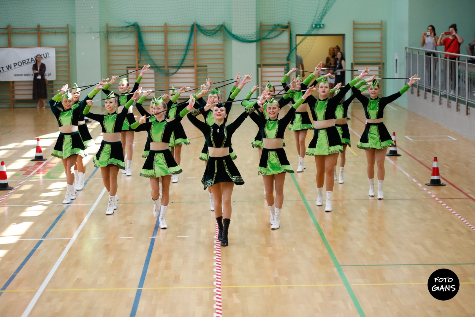 Zdjęcie w galerii na portalu naszraciborz.pl: Mażoretki Zary trzydzieści razy stanęły na podium wiadomości z regionu