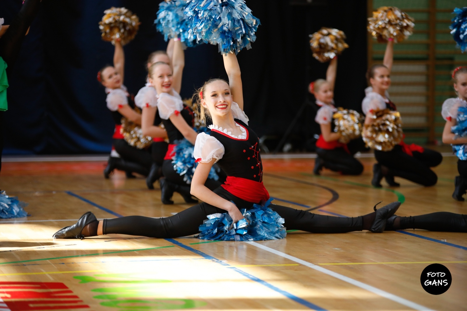 Zdjęcie w galerii na portalu naszraciborz.pl: Mażoretki Zary trzydzieści razy stanęły na podium wiadomości z regionu