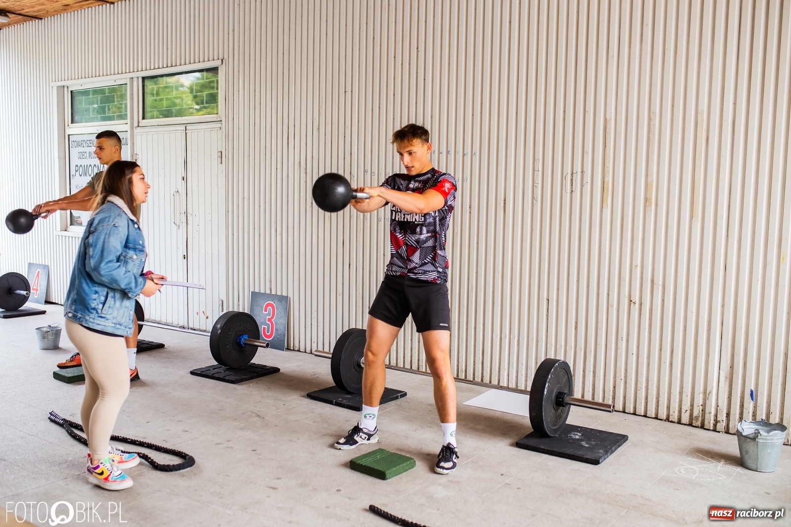 Zdjęcie w galerii na portalu naszraciborz.pl: Crossfitowcy rywalizowali przy Cegiełce wiadomości z regionu