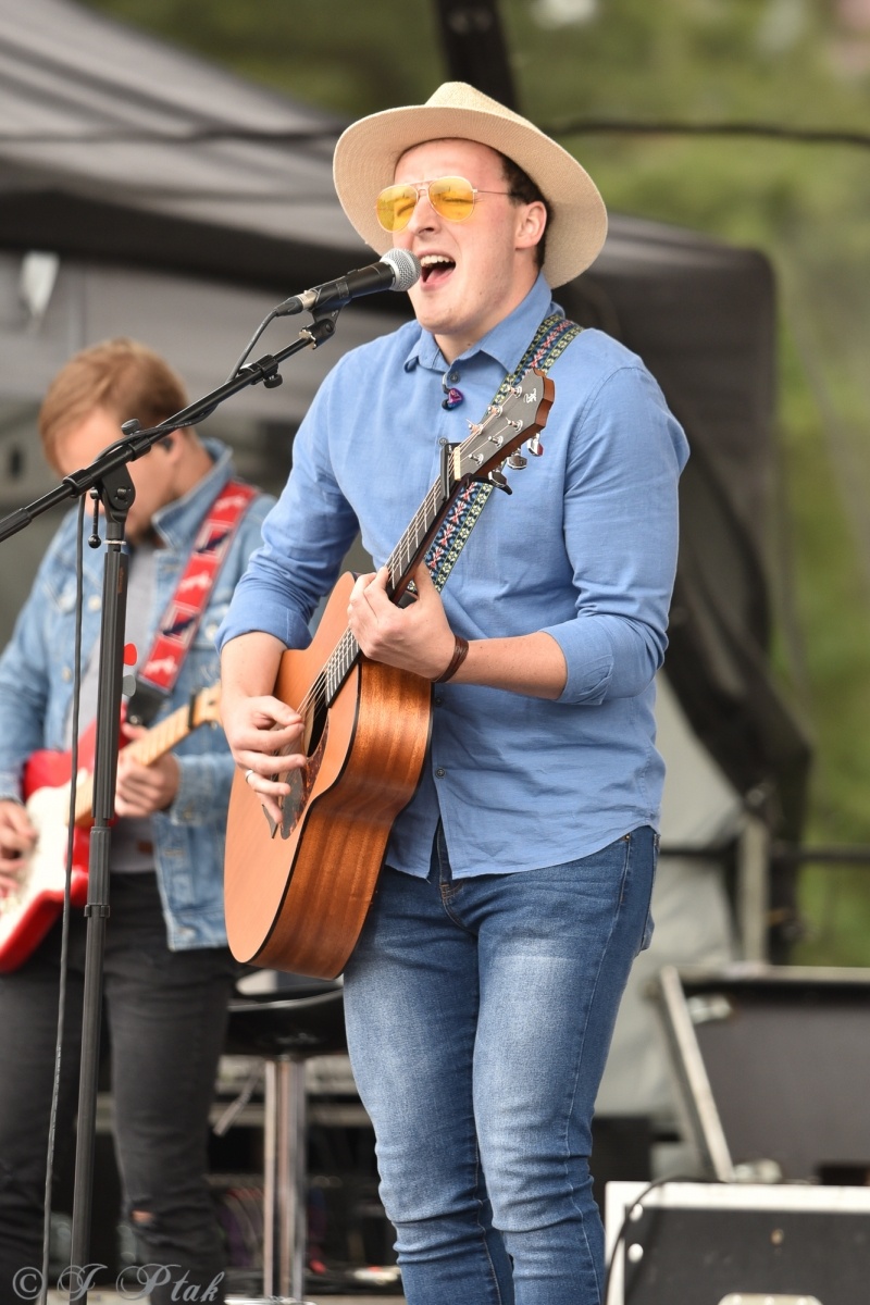 Zdjęcie w galerii na portalu naszraciborz.pl: Racibórz żegna lato. Czesi śpiewają polskie hity wiadomości z regionu