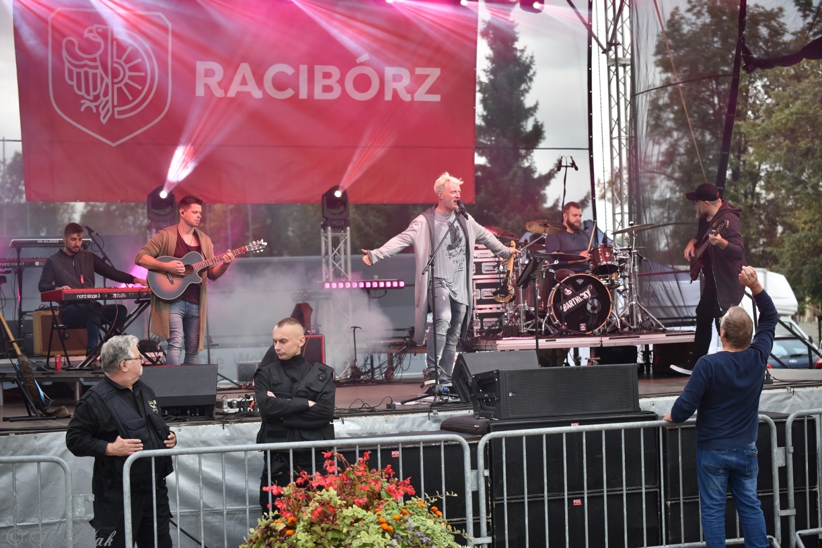 Zdjęcie w galerii na portalu naszraciborz.pl: Racibórz żegna lato. Czesi śpiewają polskie hity wiadomości z regionu