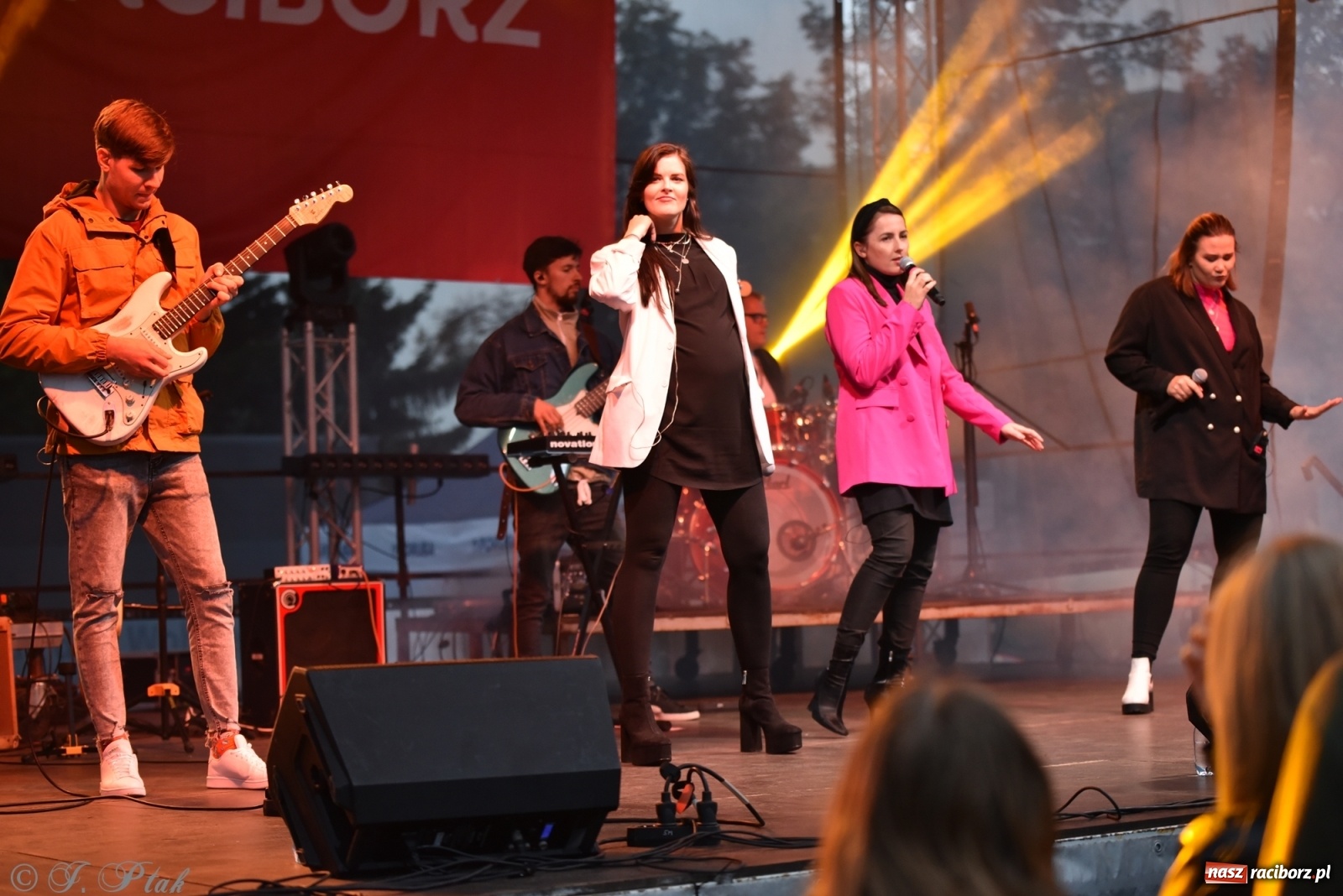 Zdjęcie w galerii na portalu naszraciborz.pl: FRELE na jarmarku w Raciborzu [FOTO i WIDEO] wiadomości z regionu