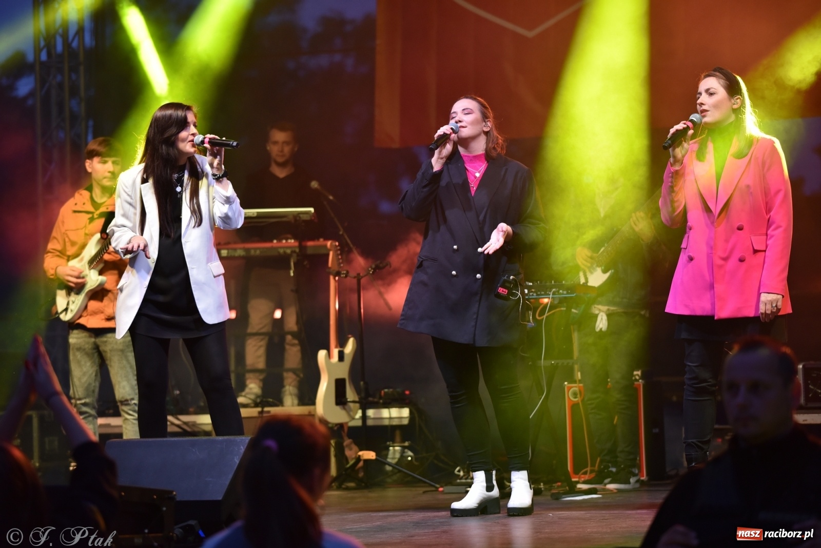 Zdjęcie w galerii na portalu naszraciborz.pl: FRELE na jarmarku w Raciborzu [FOTO i WIDEO] wiadomości z regionu