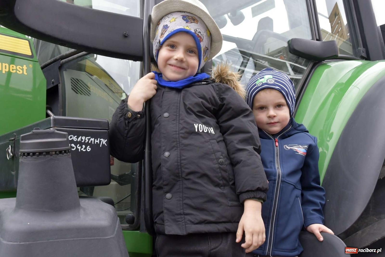Zdjęcie w galerii na portalu naszraciborz.pl: Pawłów młodymi rolnikami stoi. Dożynki 2021 [FOTO i WIDEO] wiadomości z regionu
