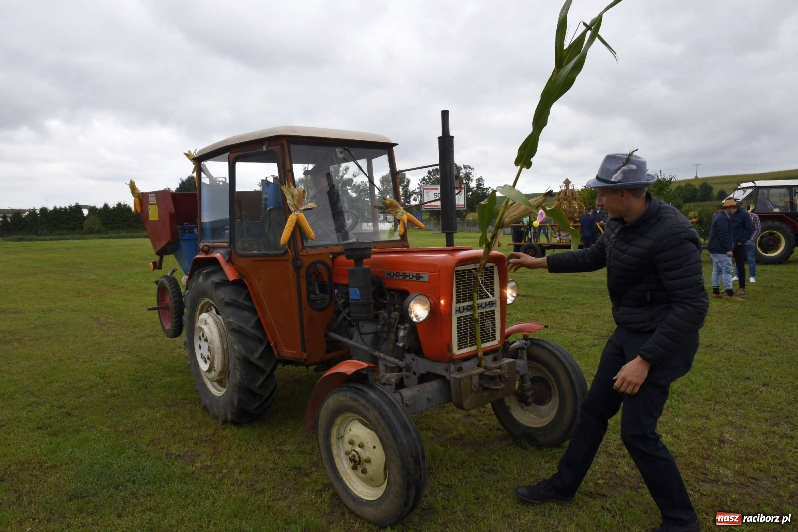 Zdjęcie w galerii na portalu naszraciborz.pl: Pawłów młodymi rolnikami stoi. Dożynki 2021 [FOTO i WIDEO] wiadomości z regionu