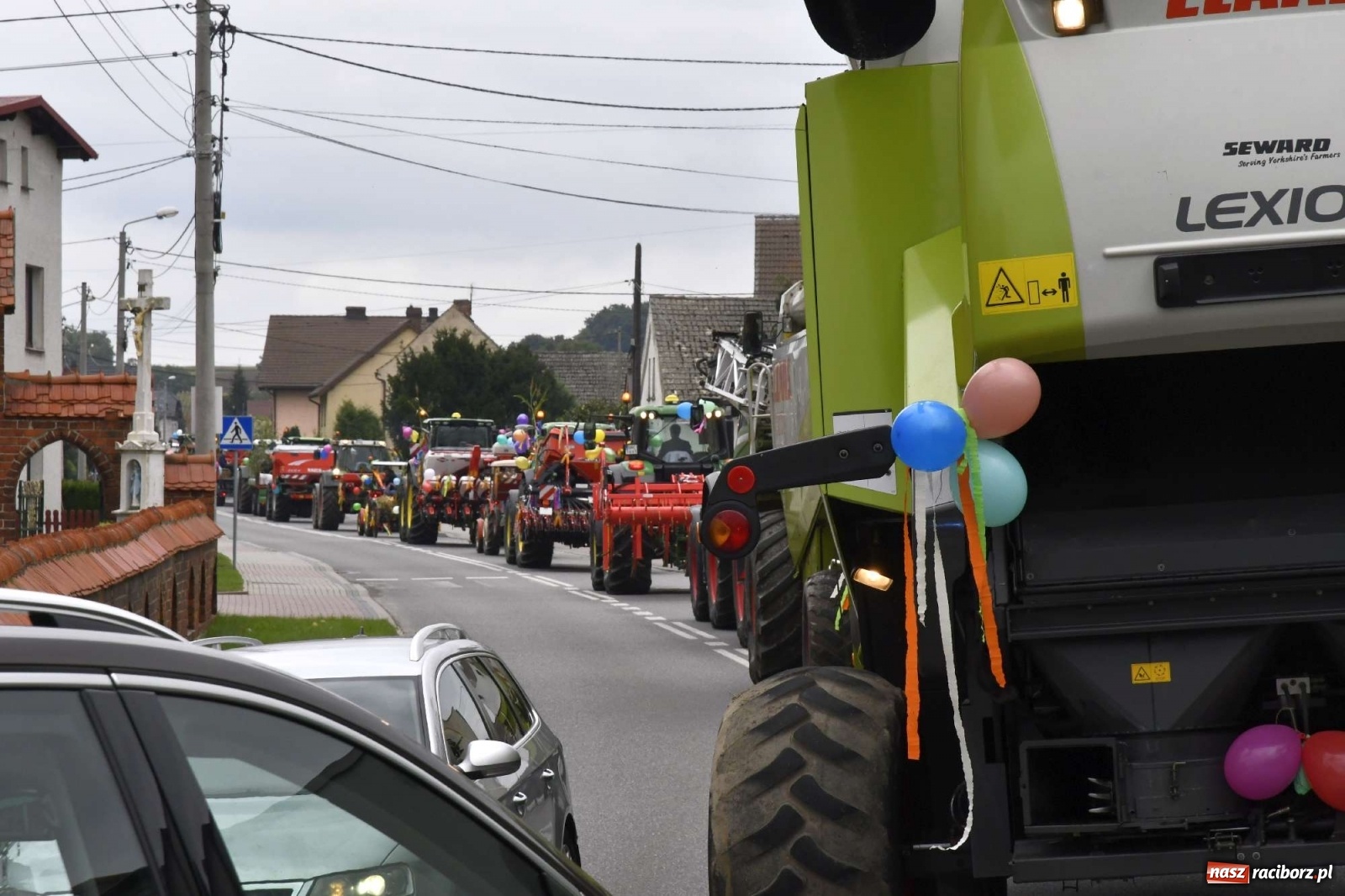 Zdjęcie w galerii na portalu naszraciborz.pl: Pawłów młodymi rolnikami stoi. Dożynki 2021 [FOTO i WIDEO] wiadomości z regionu
