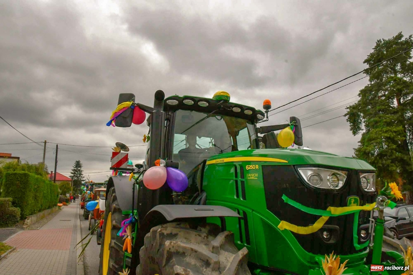 Zdjęcie w galerii na portalu naszraciborz.pl: Pawłów młodymi rolnikami stoi. Dożynki 2021 [FOTO i WIDEO] wiadomości z regionu