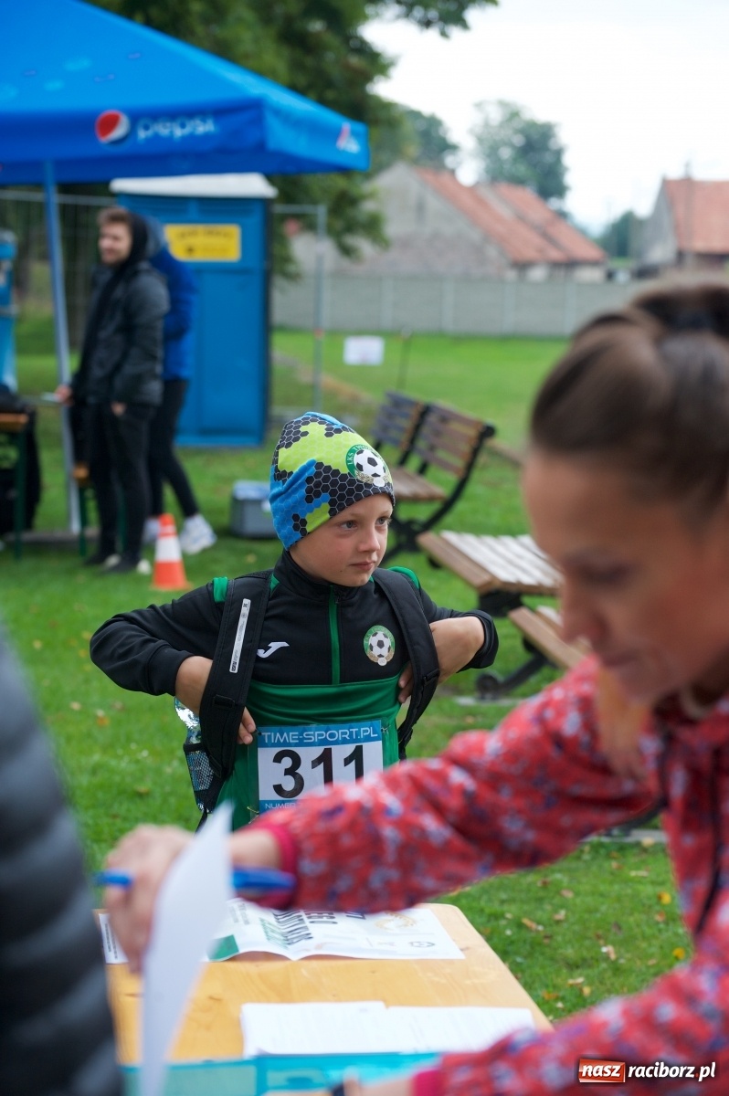 Zdjęcie w galerii na portalu naszraciborz.pl: Bieg o Złoty Kłos. Tworków debiutuje na mapie sportów biegowych wiadomości z regionu
