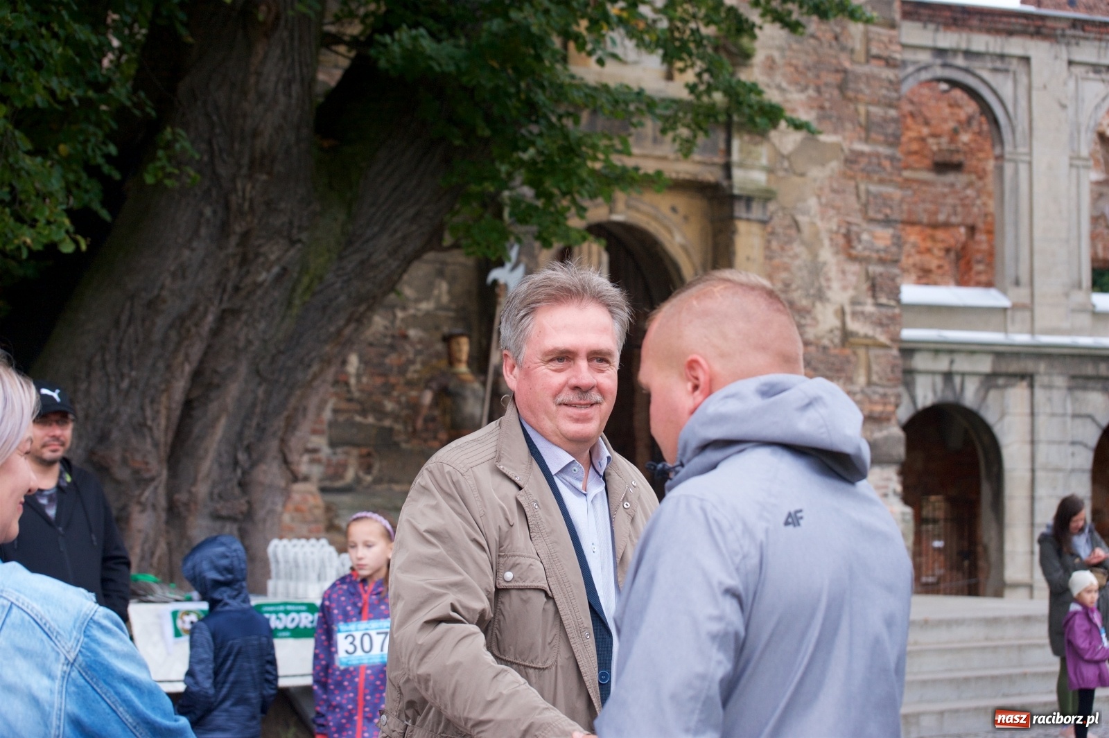 Zdjęcie w galerii na portalu naszraciborz.pl: Bieg o Złoty Kłos. Tworków debiutuje na mapie sportów biegowych wiadomości z regionu