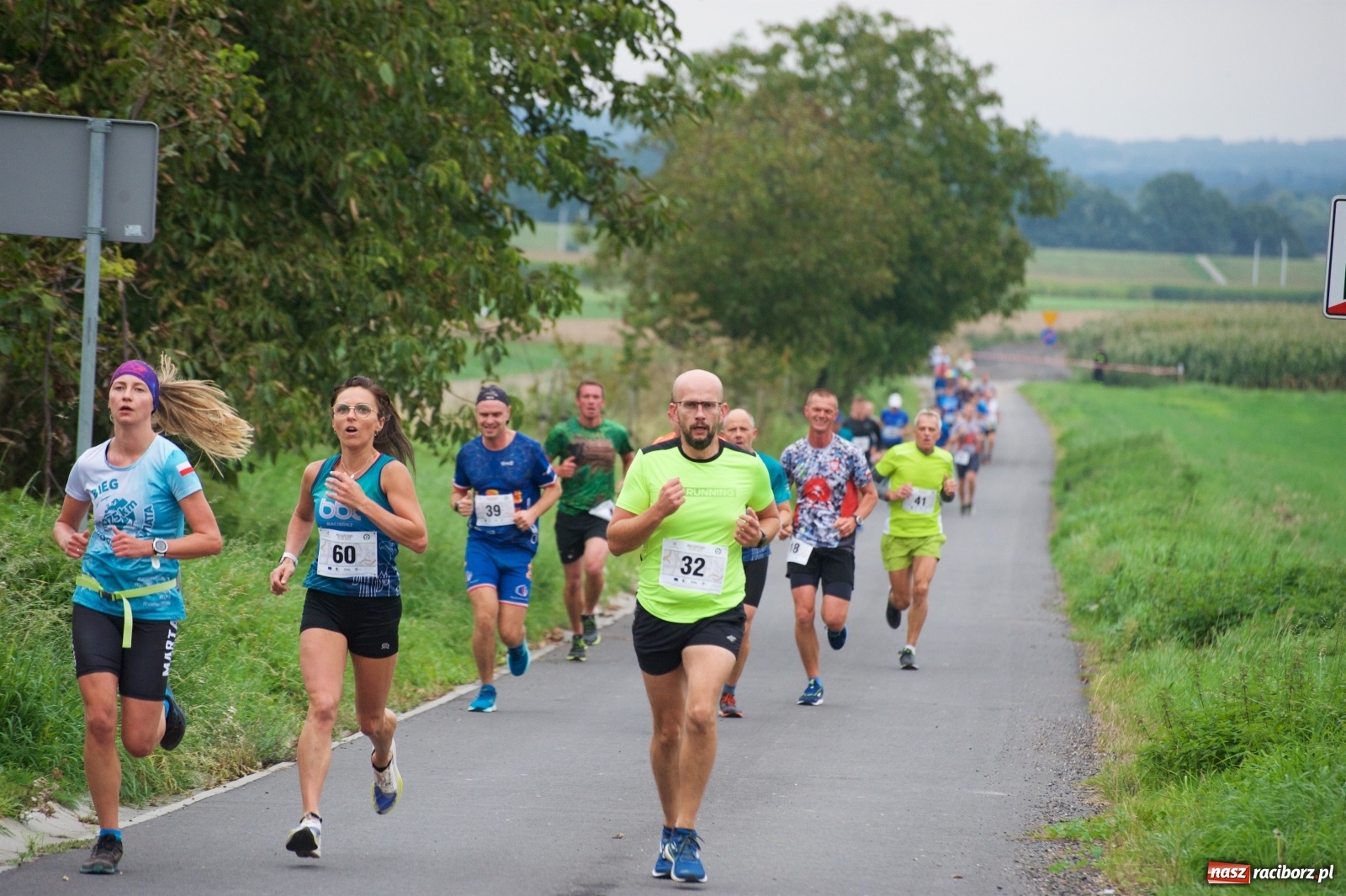 Zdjęcie w galerii na portalu naszraciborz.pl: Bieg o Złoty Kłos. Tworków debiutuje na mapie sportów biegowych wiadomości z regionu