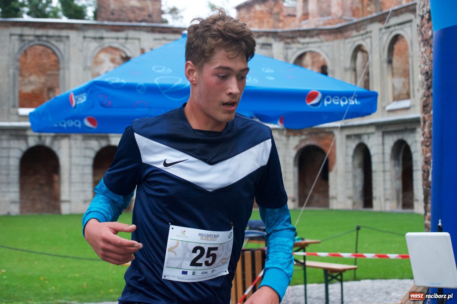 Zdjęcie w galerii na portalu naszraciborz.pl: Bieg o Złoty Kłos. Tworków debiutuje na mapie sportów biegowych wiadomości z regionu