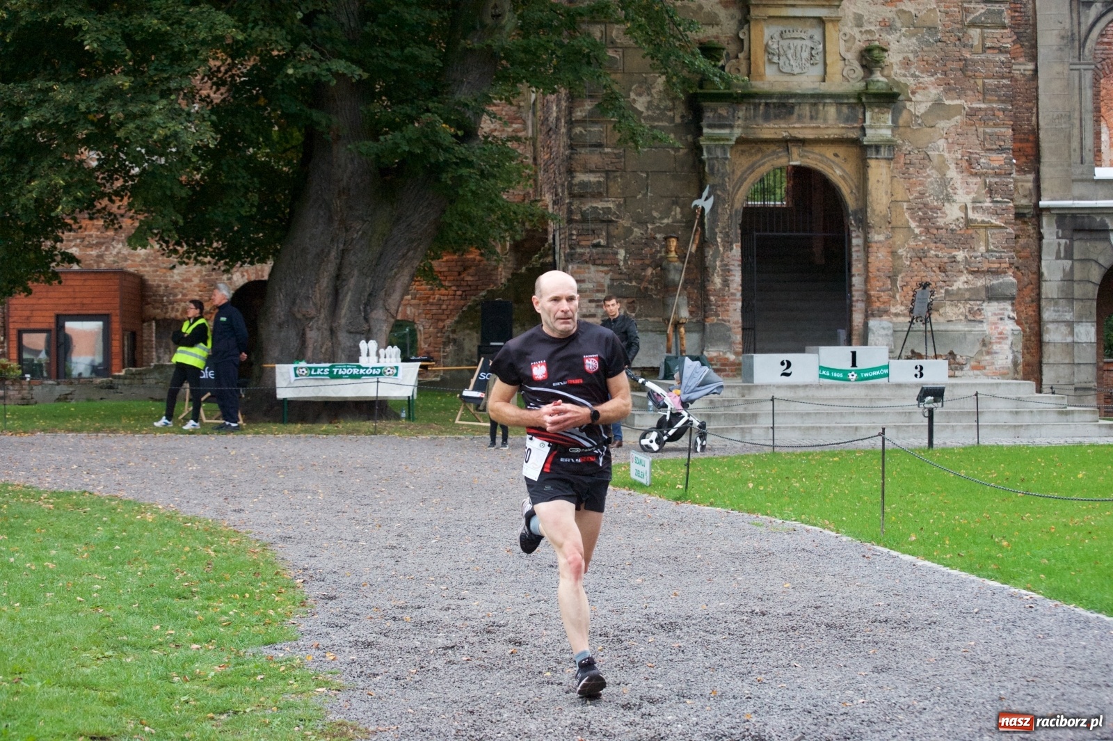 Zdjęcie w galerii na portalu naszraciborz.pl: Bieg o Złoty Kłos. Tworków debiutuje na mapie sportów biegowych wiadomości z regionu
