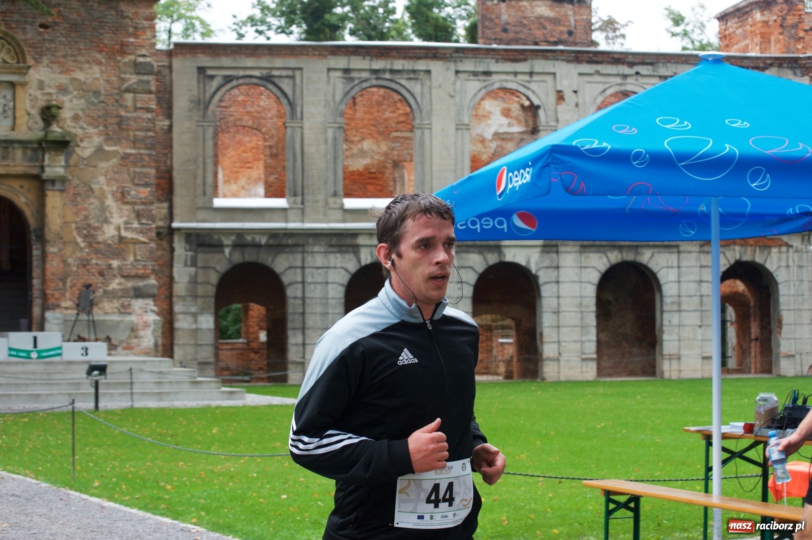 Zdjęcie w galerii na portalu naszraciborz.pl: Bieg o Złoty Kłos. Tworków debiutuje na mapie sportów biegowych wiadomości z regionu