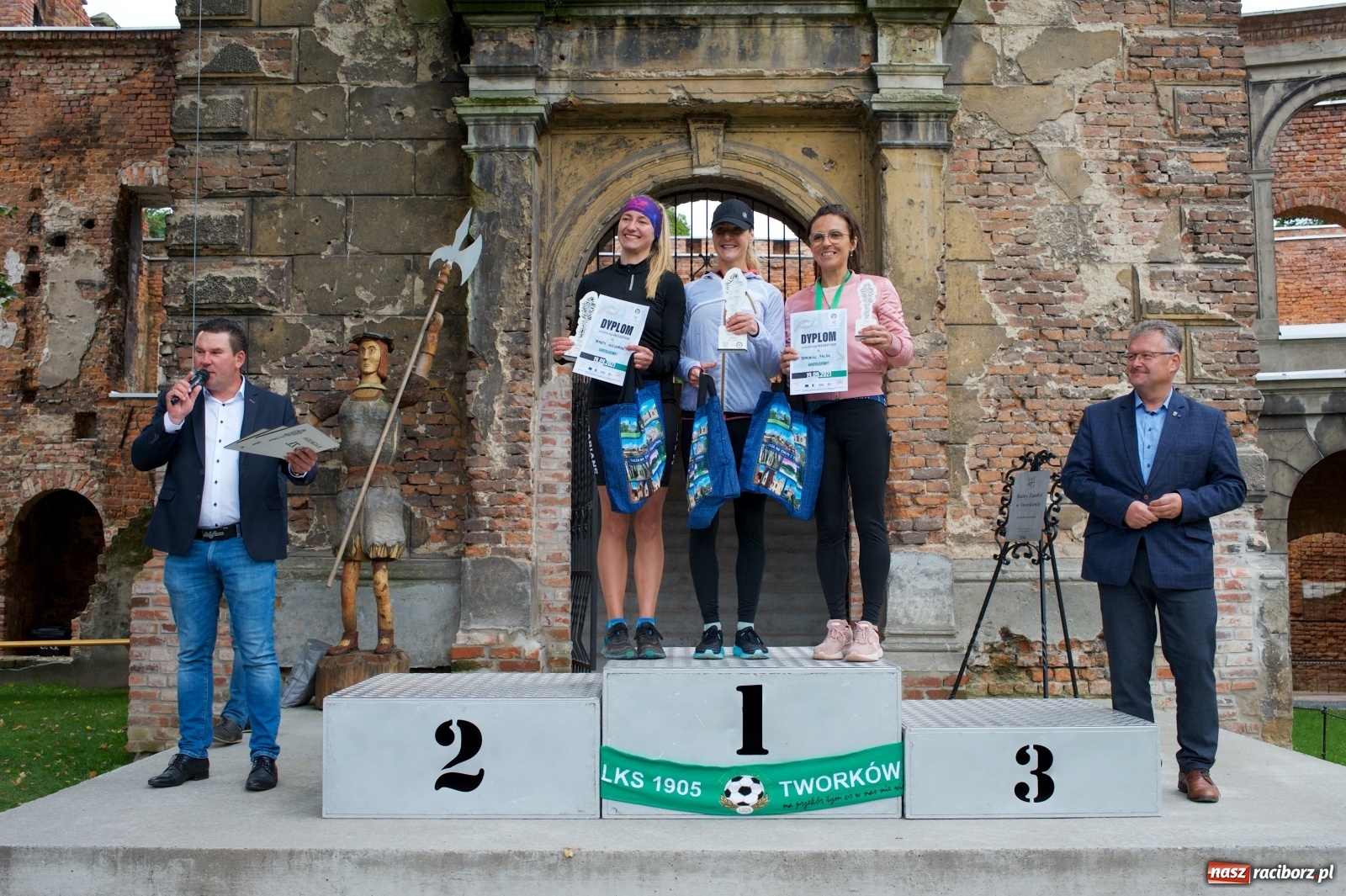 Zdjęcie w galerii na portalu naszraciborz.pl: Bieg o Złoty Kłos. Tworków debiutuje na mapie sportów biegowych wiadomości z regionu