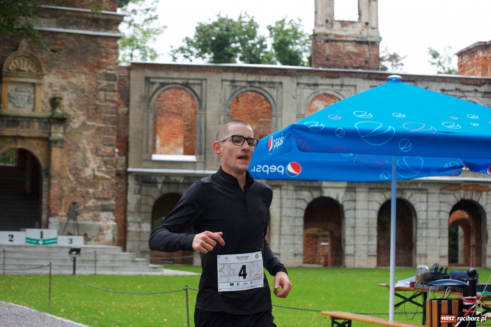 Zdjęcie w galerii na portalu naszraciborz.pl: Bieg o Złoty Kłos. Tworków debiutuje na mapie sportów biegowych wiadomości z regionu