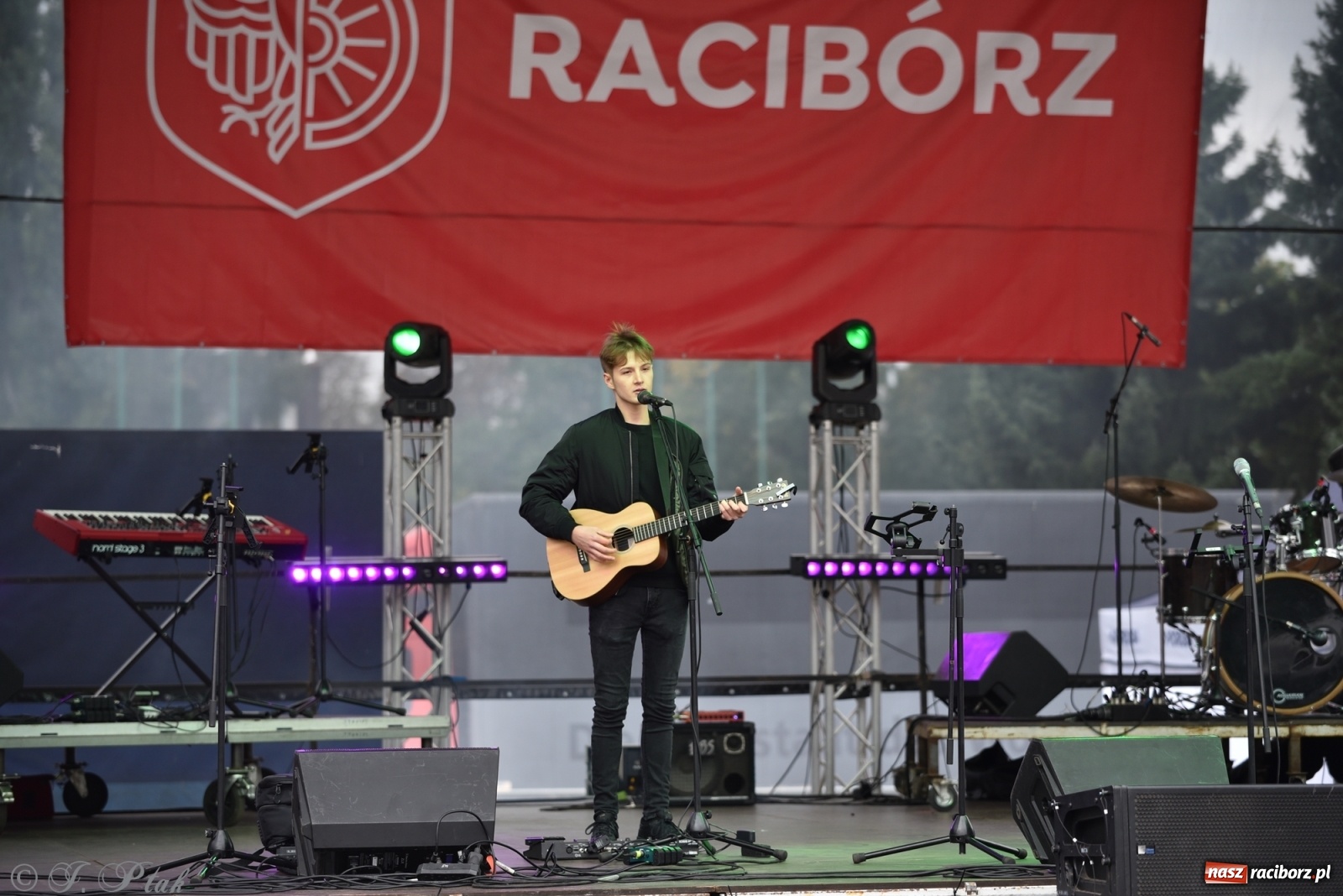 Zdjęcie w galerii na portalu naszraciborz.pl: VOLTAGE – Klimaszka, Stuchły i Thamm na pożegnaniu lata wiadomości z regionu