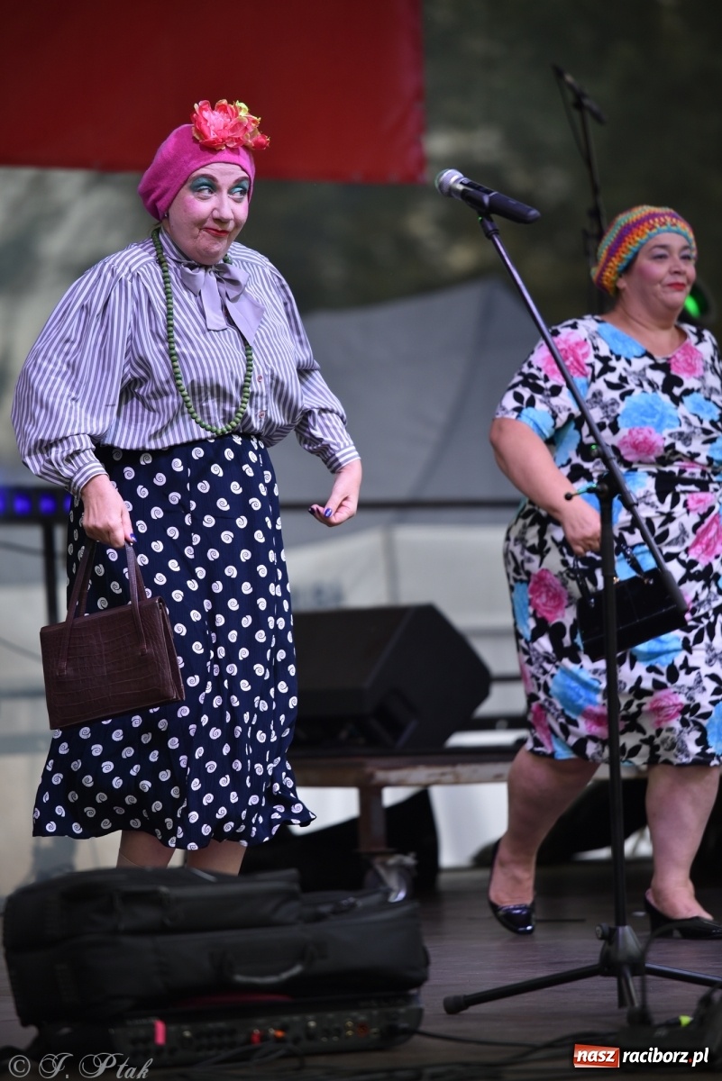 Zdjęcie w galerii na portalu naszraciborz.pl: Moherowe Berety na raciborskim jarmarku wiadomości z regionu