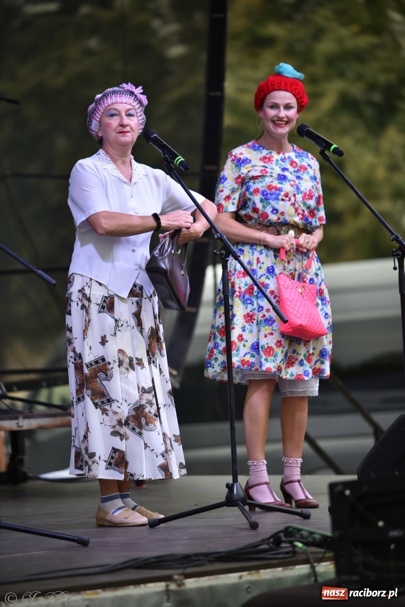 Zdjęcie w galerii na portalu naszraciborz.pl: Moherowe Berety na raciborskim jarmarku wiadomości z regionu