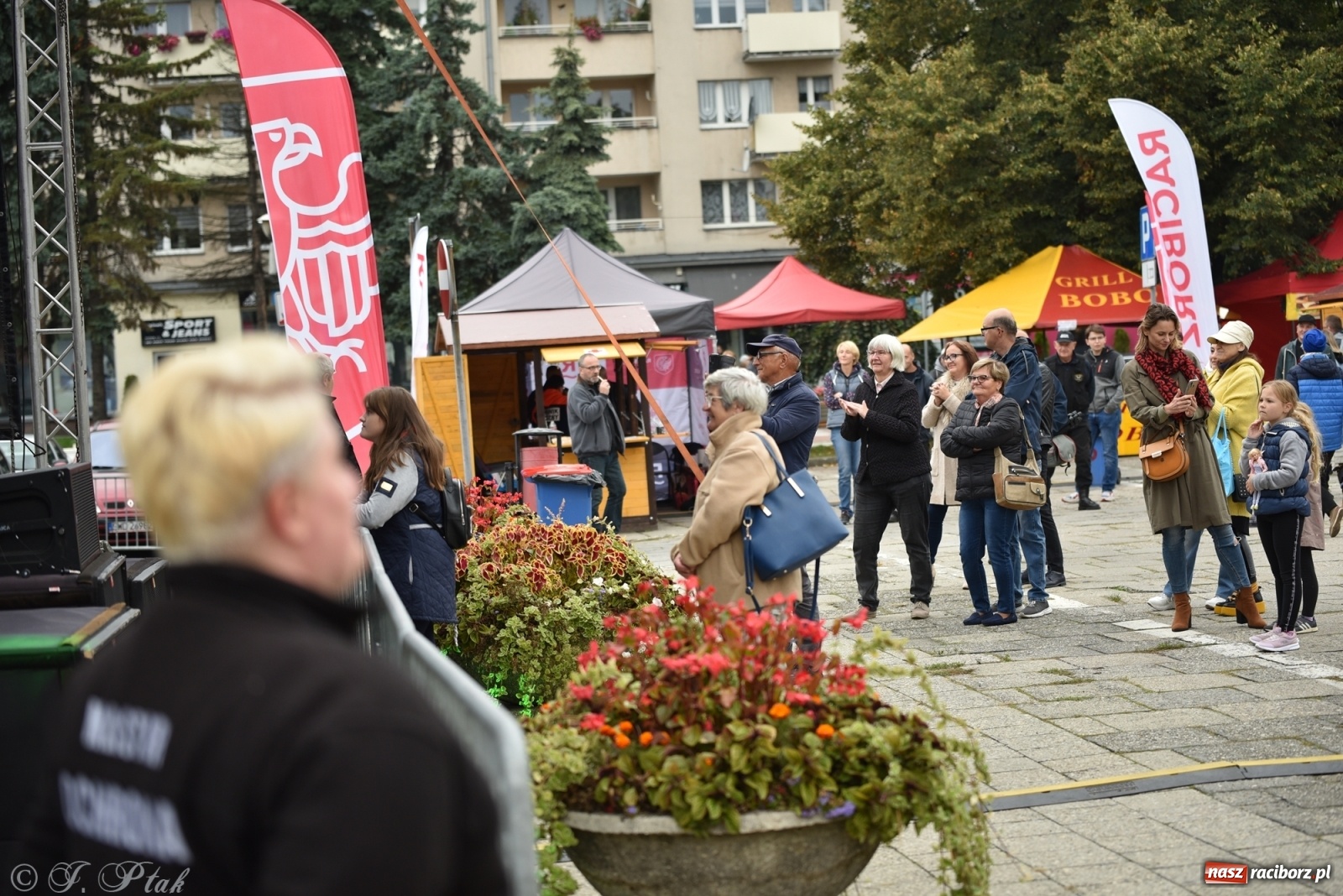Zdjęcie w galerii na portalu naszraciborz.pl: Moherowe Berety na raciborskim jarmarku wiadomości z regionu