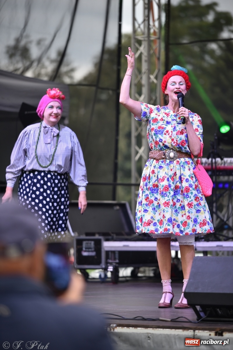 Zdjęcie w galerii na portalu naszraciborz.pl: Moherowe Berety na raciborskim jarmarku wiadomości z regionu