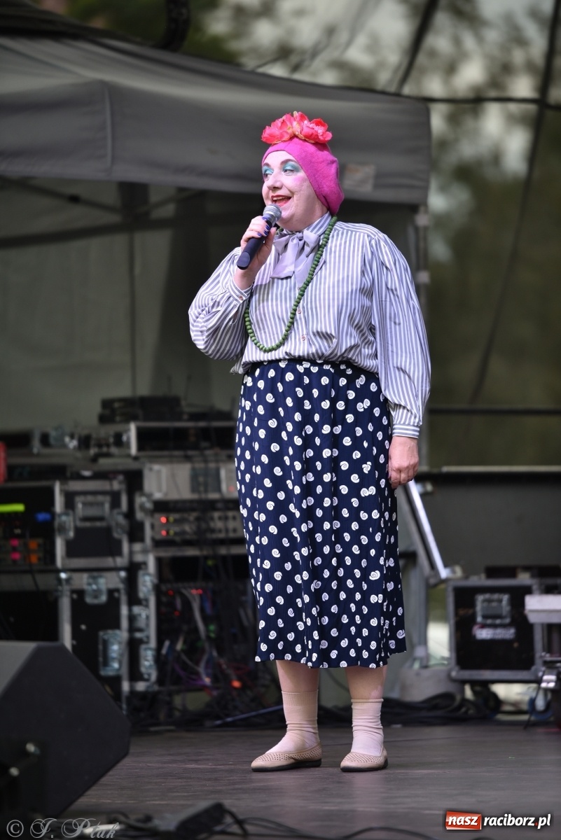 Zdjęcie w galerii na portalu naszraciborz.pl: Moherowe Berety na raciborskim jarmarku wiadomości z regionu