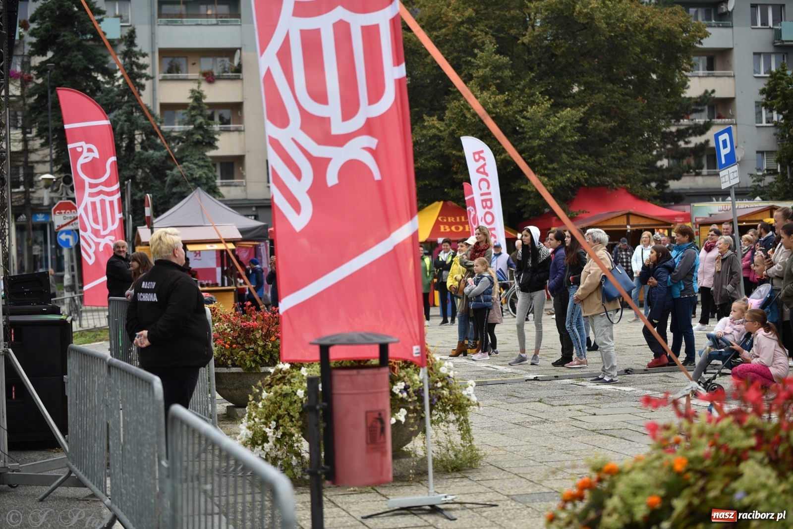 Zdjęcie w galerii na portalu naszraciborz.pl: Moherowe Berety na raciborskim jarmarku wiadomości z regionu