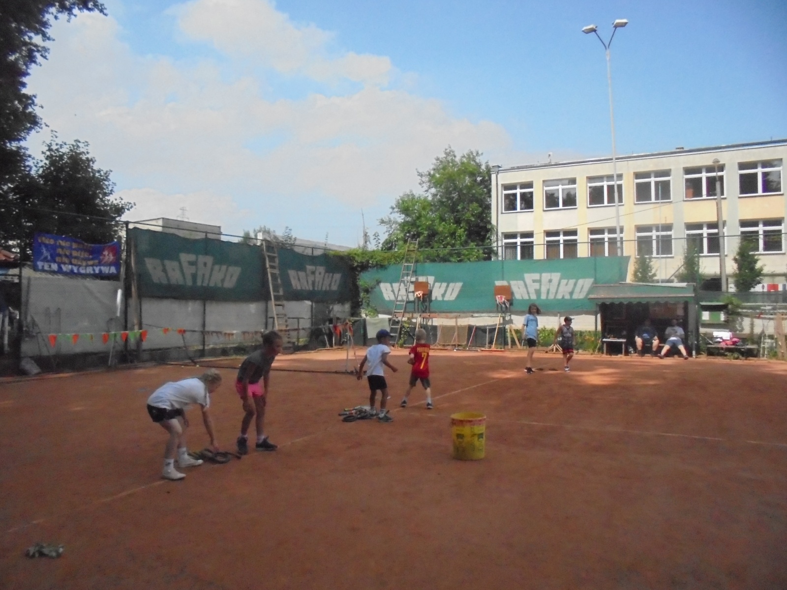 Zdjęcie w galerii na portalu naszraciborz.pl: Dziecięca rywalizacja sportowa na kortach Rafako wiadomości z regionu