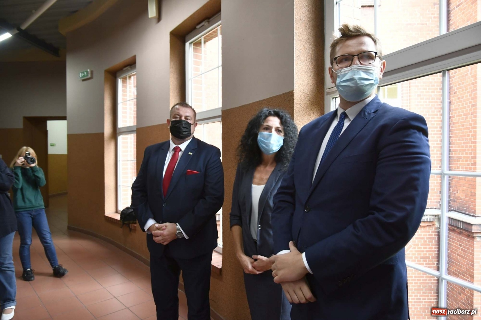 Zdjęcie w galerii na portalu naszraciborz.pl: Zbrodnie na Polakach. Wystawa IPN dostępna w I LO [FOTO i WIDEO] wiadomości z regionu