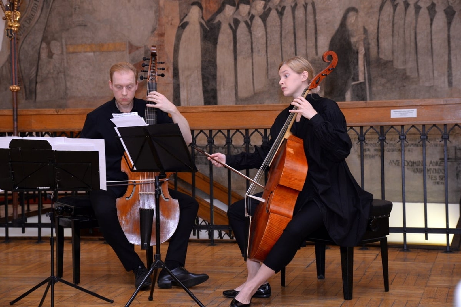 Zdjęcie w galerii na portalu naszraciborz.pl: Na ramionach gigantów. Wyjątkowy koncert w raciborskim Muzeum wiadomości z regionu