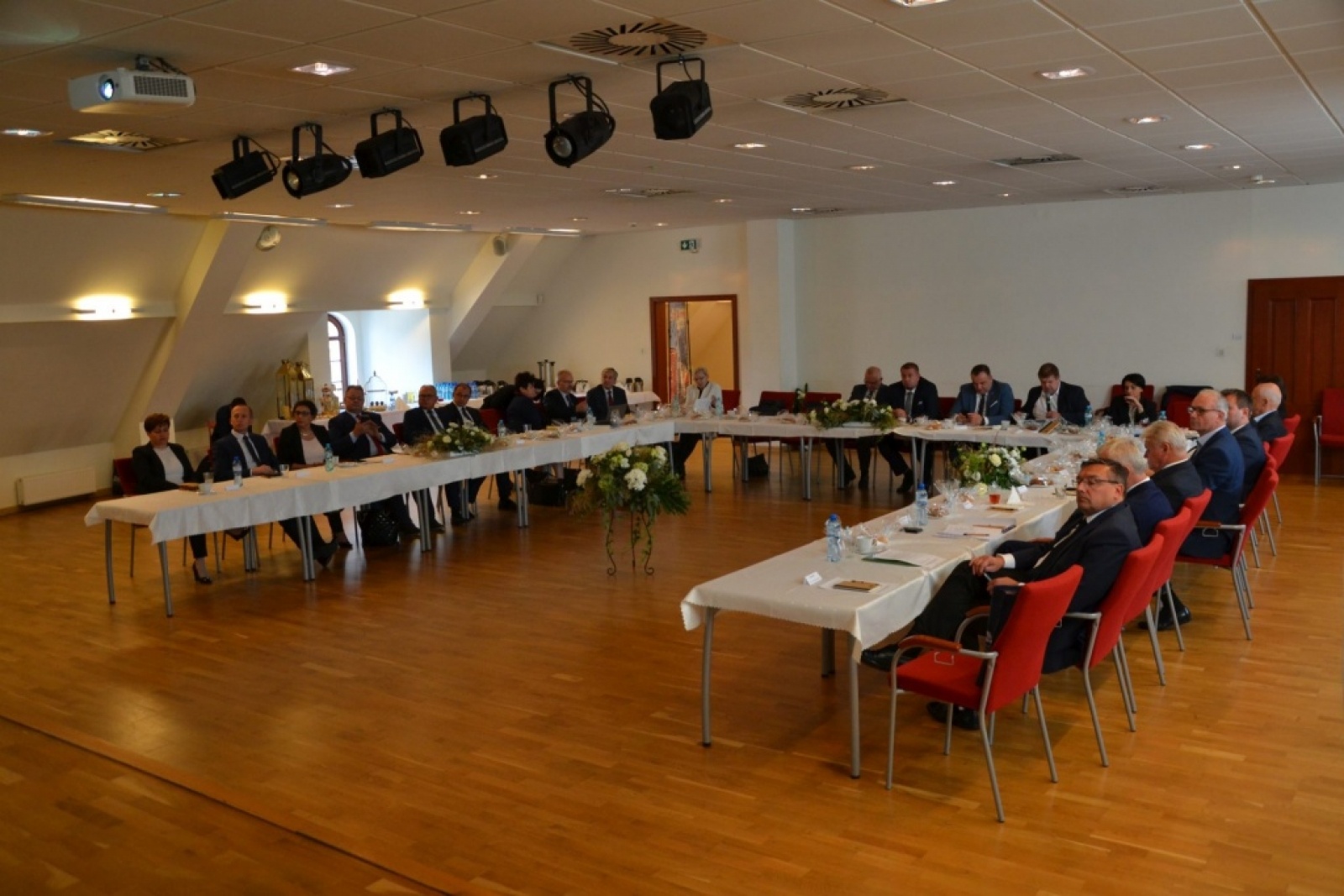 Zdjęcie w galerii na portalu naszraciborz.pl: Posiedzenie Konwentu Powiatów Województwa Śląskiego w Raciborzu wiadomości z regionu