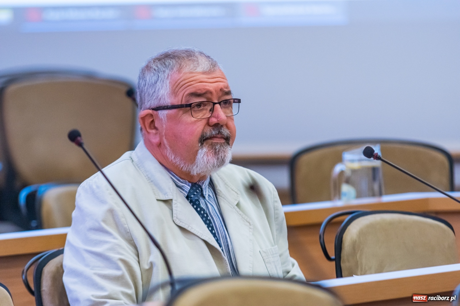 Zdjęcie w galerii na portalu naszraciborz.pl: Radna apeluje o badania przesiewowe wad postawy u uczniów. Raport z komisji oświaty wiadomości z regionu