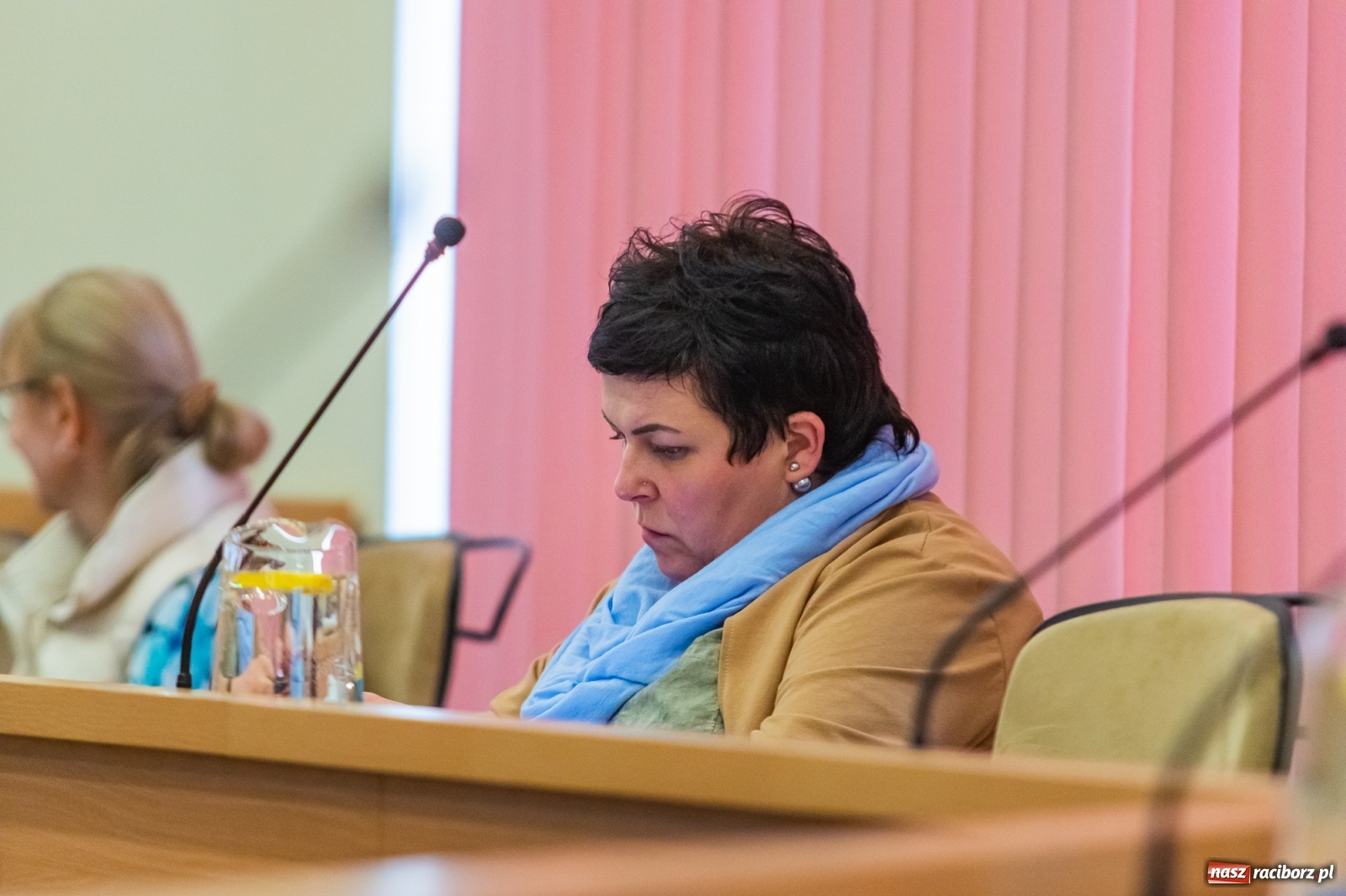 Zdjęcie w galerii na portalu naszraciborz.pl: Radna apeluje o badania przesiewowe wad postawy u uczniów. Raport z komisji oświaty wiadomości z regionu