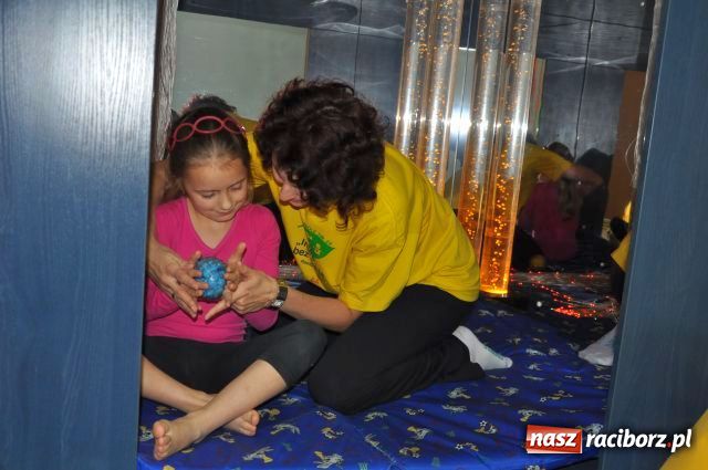 Zdjęcie w galerii na portalu naszraciborz.pl: Pomóc dzieciom funkcjonować w świecie wiadomości z regionu