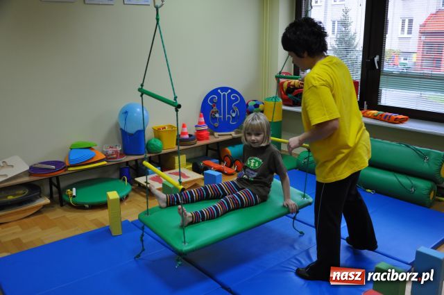 Zdjęcie w galerii na portalu naszraciborz.pl: Pomóc dzieciom funkcjonować w świecie wiadomości z regionu