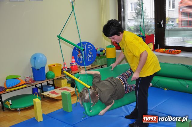 Zdjęcie w galerii na portalu naszraciborz.pl: Pomóc dzieciom funkcjonować w świecie wiadomości z regionu