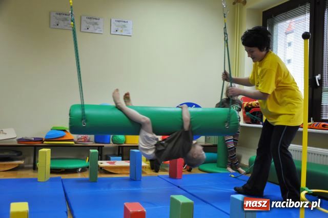 Zdjęcie w galerii na portalu naszraciborz.pl: Pomóc dzieciom funkcjonować w świecie wiadomości z regionu