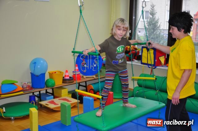 Zdjęcie w galerii na portalu naszraciborz.pl: Pomóc dzieciom funkcjonować w świecie wiadomości z regionu