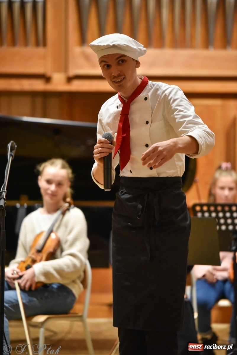 Zdjęcie w galerii na portalu naszraciborz.pl: Muzyczny podwieczorek w szkole muzycznej wiadomości z regionu