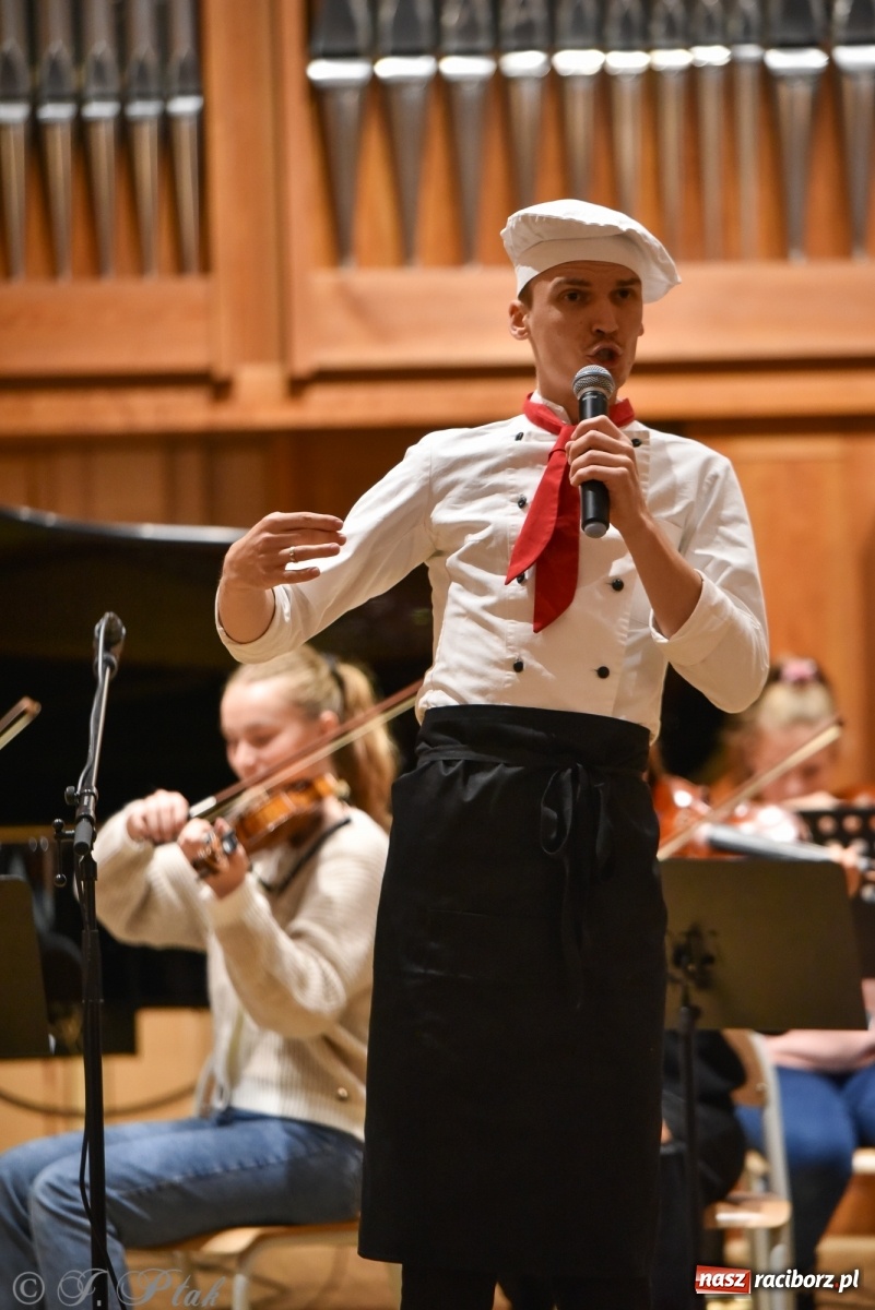 Zdjęcie w galerii na portalu naszraciborz.pl: Muzyczny podwieczorek w szkole muzycznej wiadomości z regionu