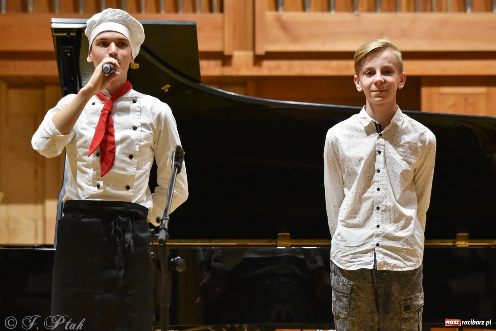 Zdjęcie w galerii na portalu naszraciborz.pl: Muzyczny podwieczorek w szkole muzycznej wiadomości z regionu